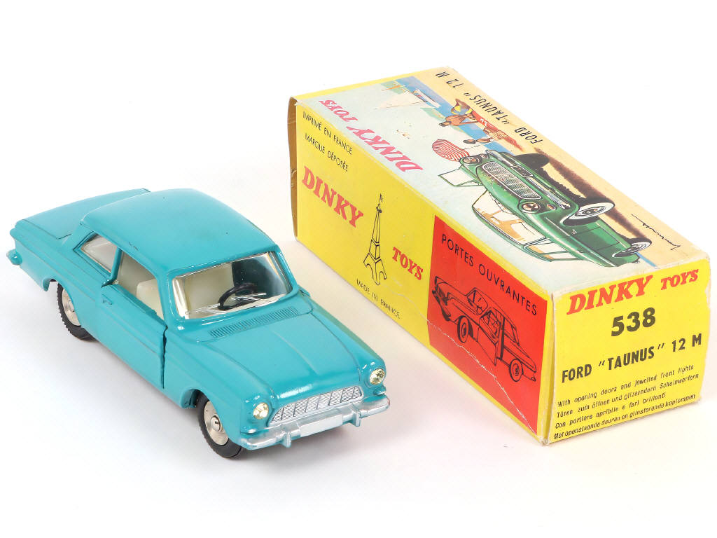 Lot 313 - DINKY TOYS (FRANCE) (1)