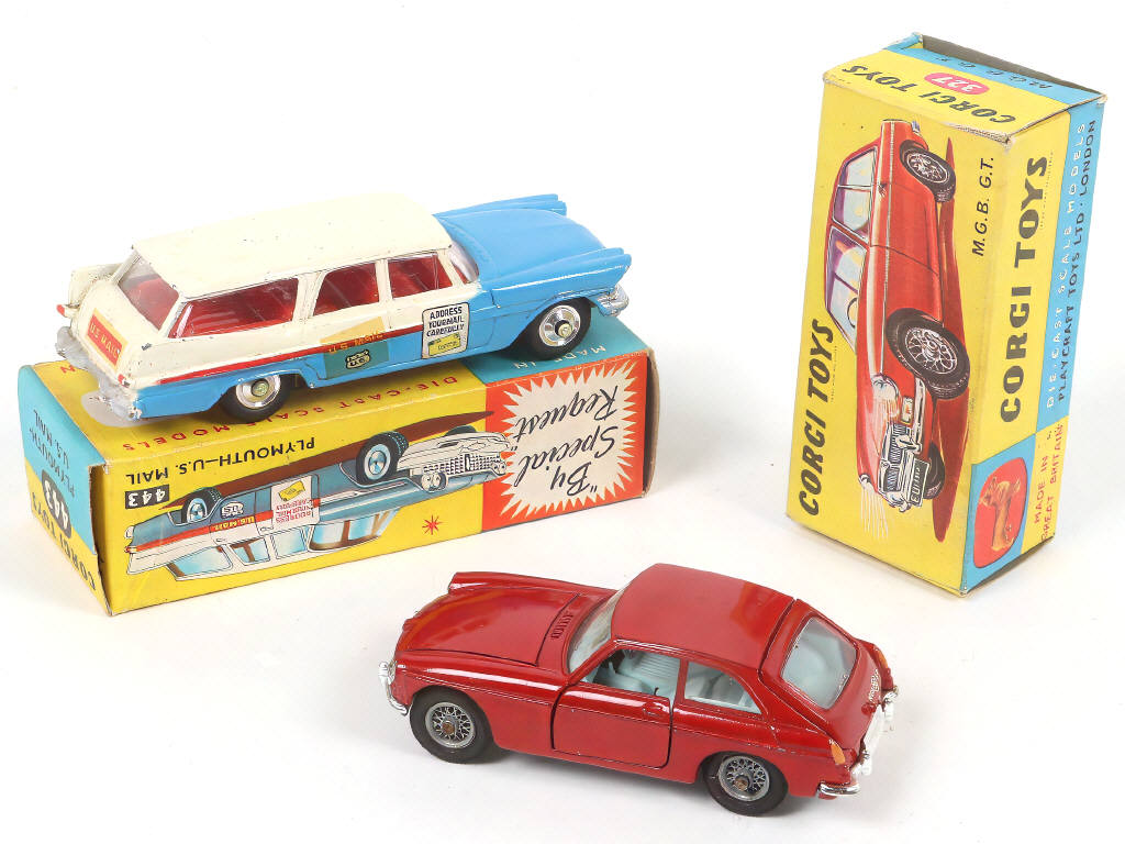 Lot 176 - CORGI TOYS (GB) (2)