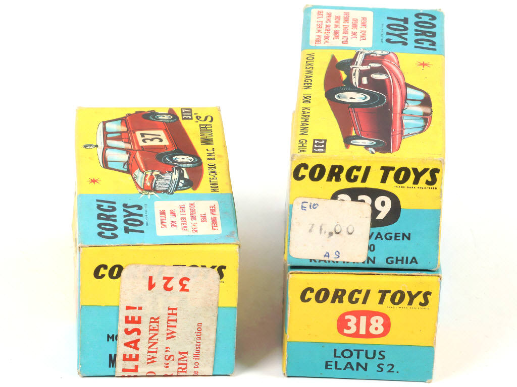 Lot 177 - CORGI TOYS (GB) (3)