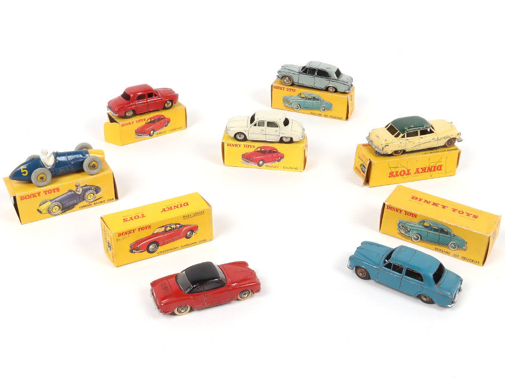 Lot 265 - DINKY TOYS (FRANCE) (7)