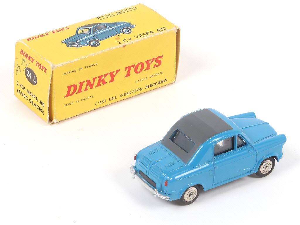 Lot 225 - DINKY TOYS (FRANCE) (1)