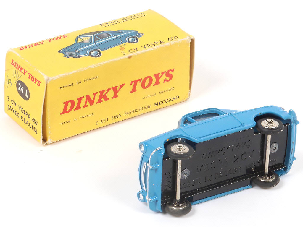 Lot 225 - DINKY TOYS (FRANCE) (1)