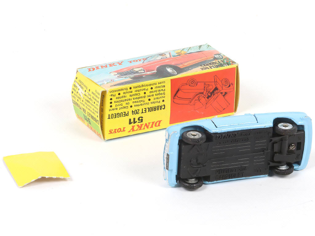 Lot 233 - DINKY TOYS (FRANCE) (1)