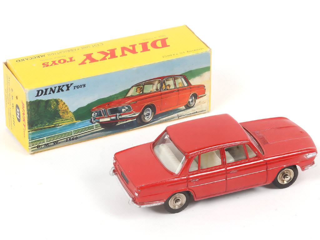 Lot 240 - DINKY TOYS (FRANCE) (1)