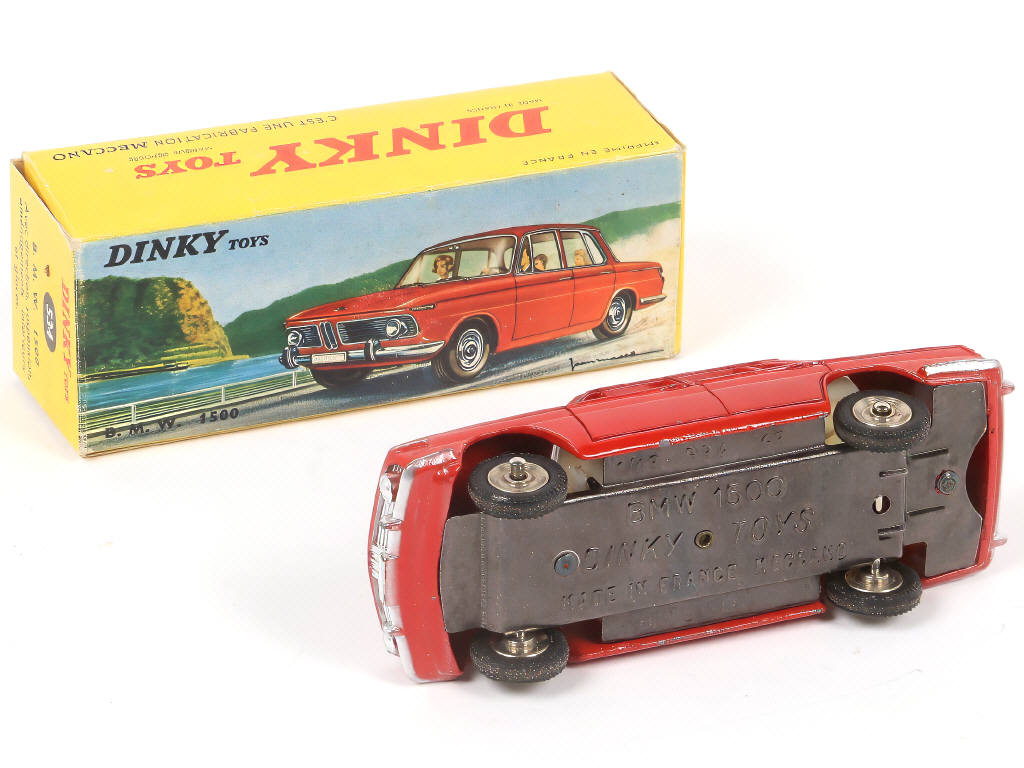 Lot 240 - DINKY TOYS (FRANCE) (1)