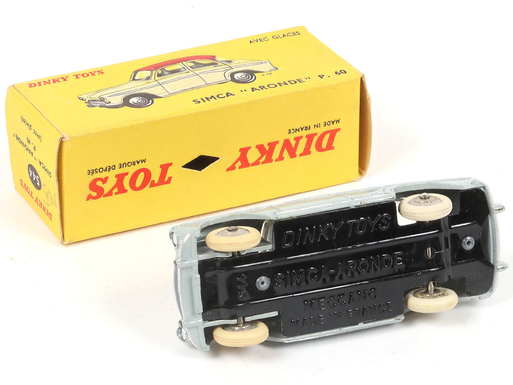 Lot 243 - DINKY TOYS (FRANCE) (1)