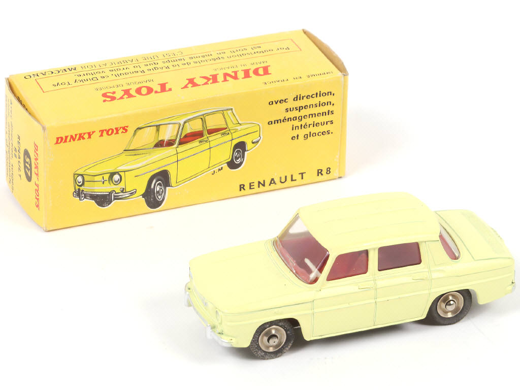 Lot 235 - DINKY TOYS (FRANCE) (1)