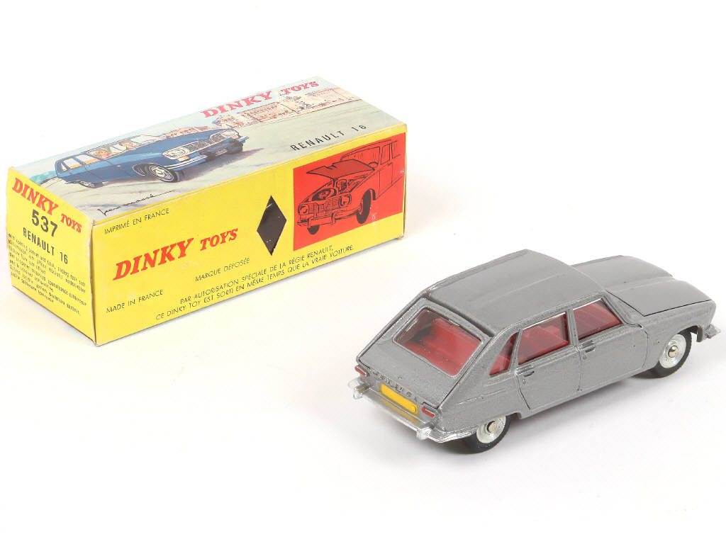 Lot 242 - DINKY TOYS (FRANCE) (1)