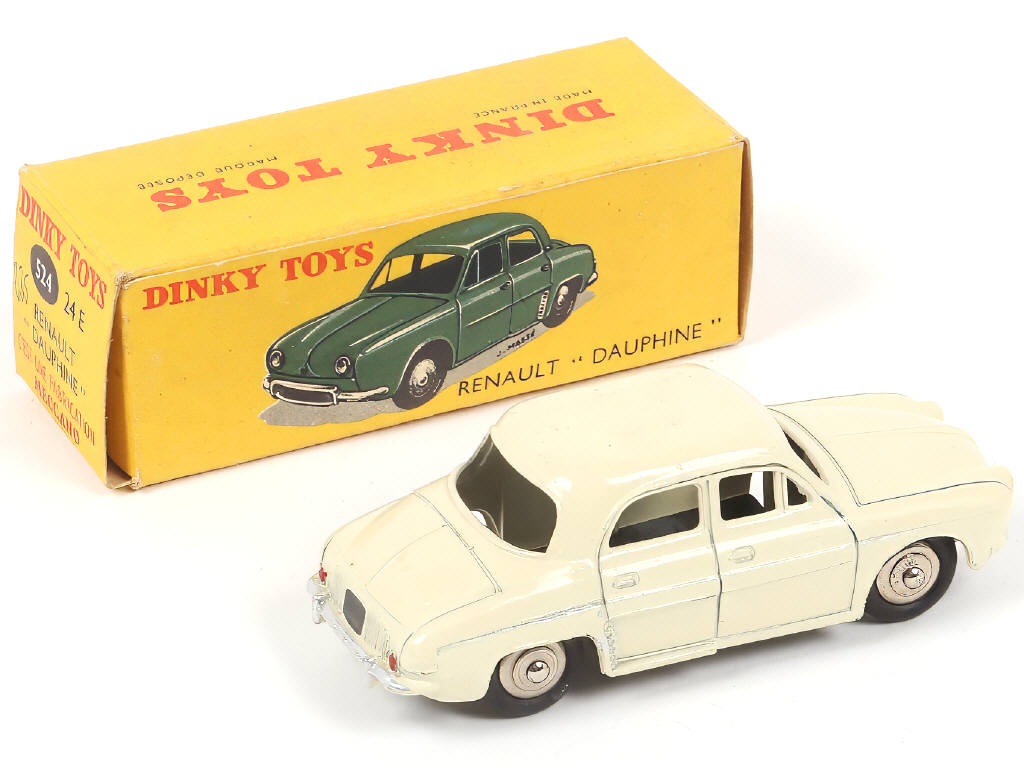 Lot 224 - DINKY TOYS (FRANCE) (1)