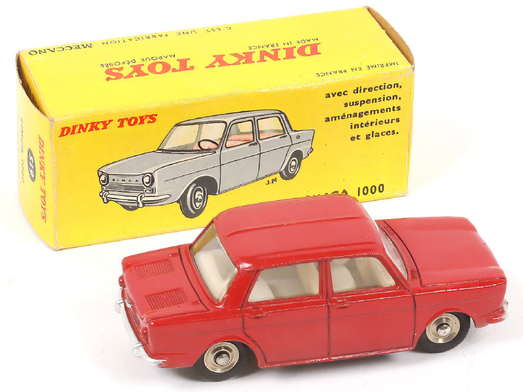 Lot 237 - DINKY TOYS (FRANCE) (1)