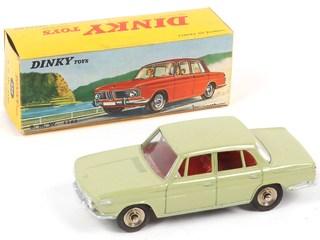 Lot 239 - DINKY TOYS (FRANCE) (1)