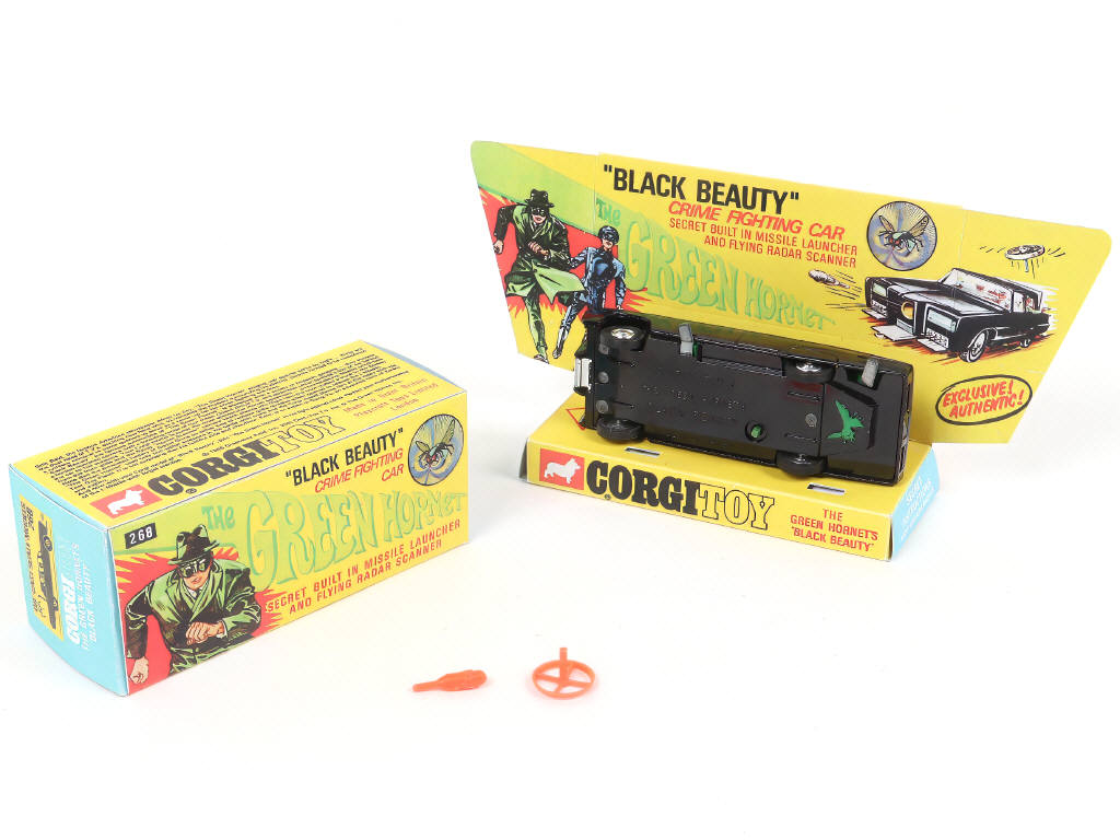 Lot 165 - CORGI TOYS (GB) (2)