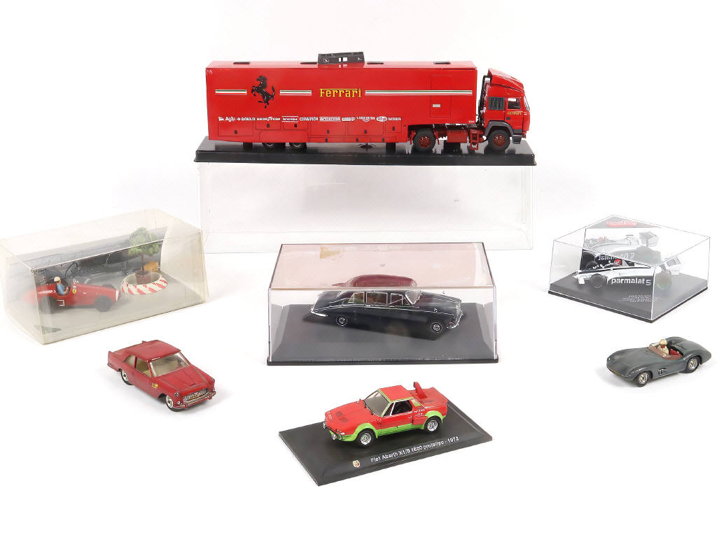 Lot 78 - DIVERS (7)