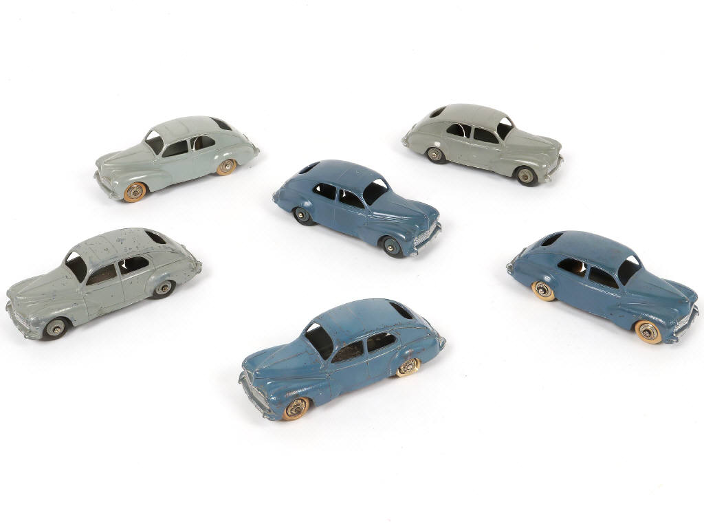 Lot 261 - DINKY TOYS (FRANCE) (6)