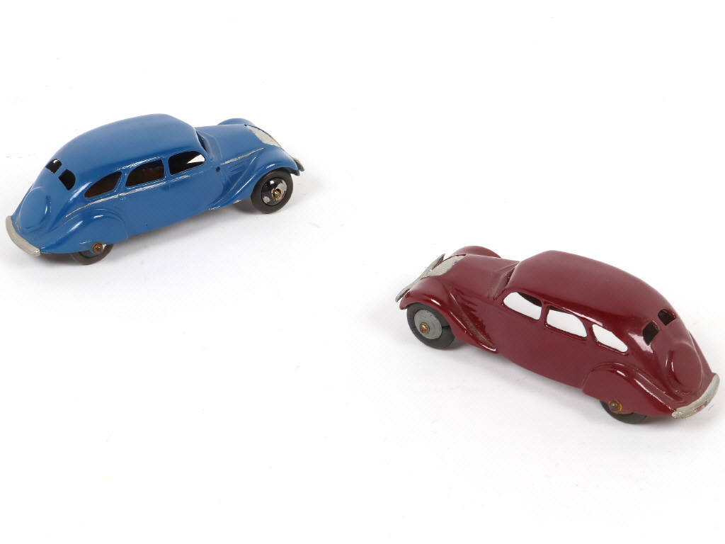 Lot 257 - DINKY TOYS (FRANCE) (2)