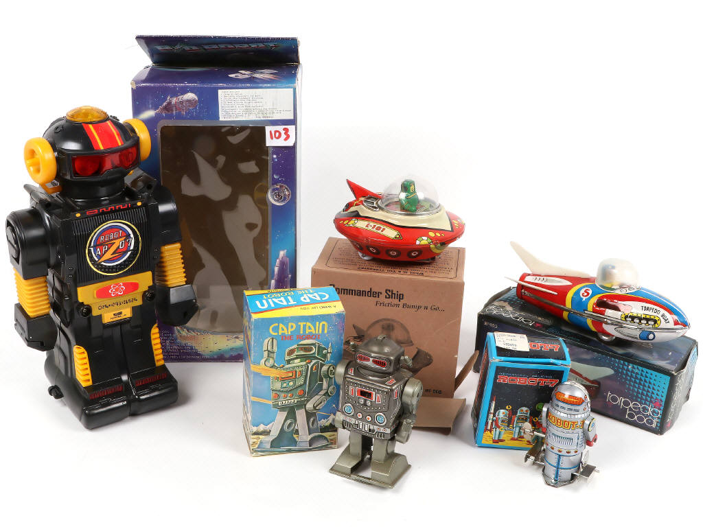 Lot 53 - DIVERS (5)