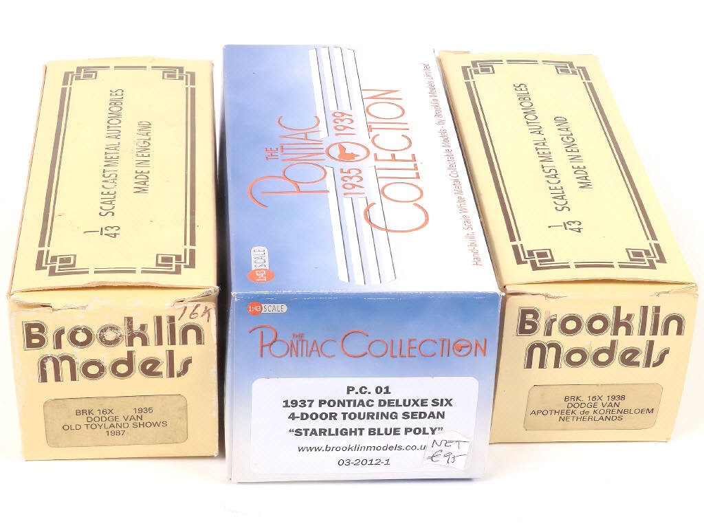 Lot 243 - BROOKLIN MODELS (GB) (3)