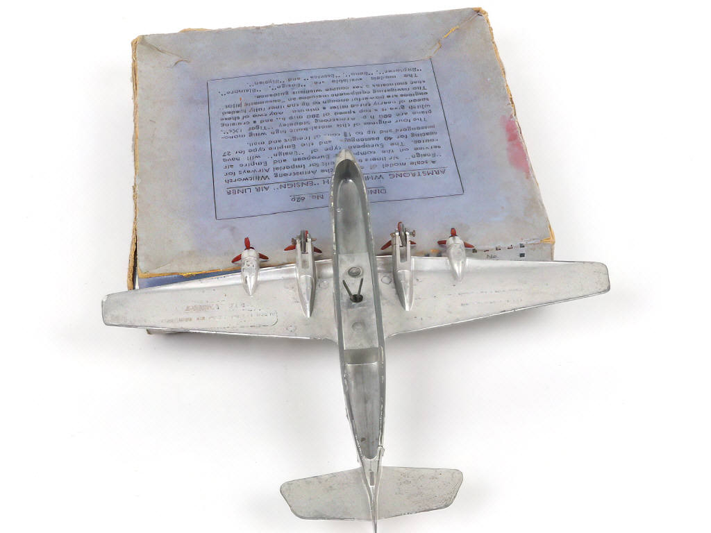 Lot 304 - DINKY TOYS (GB) (1)