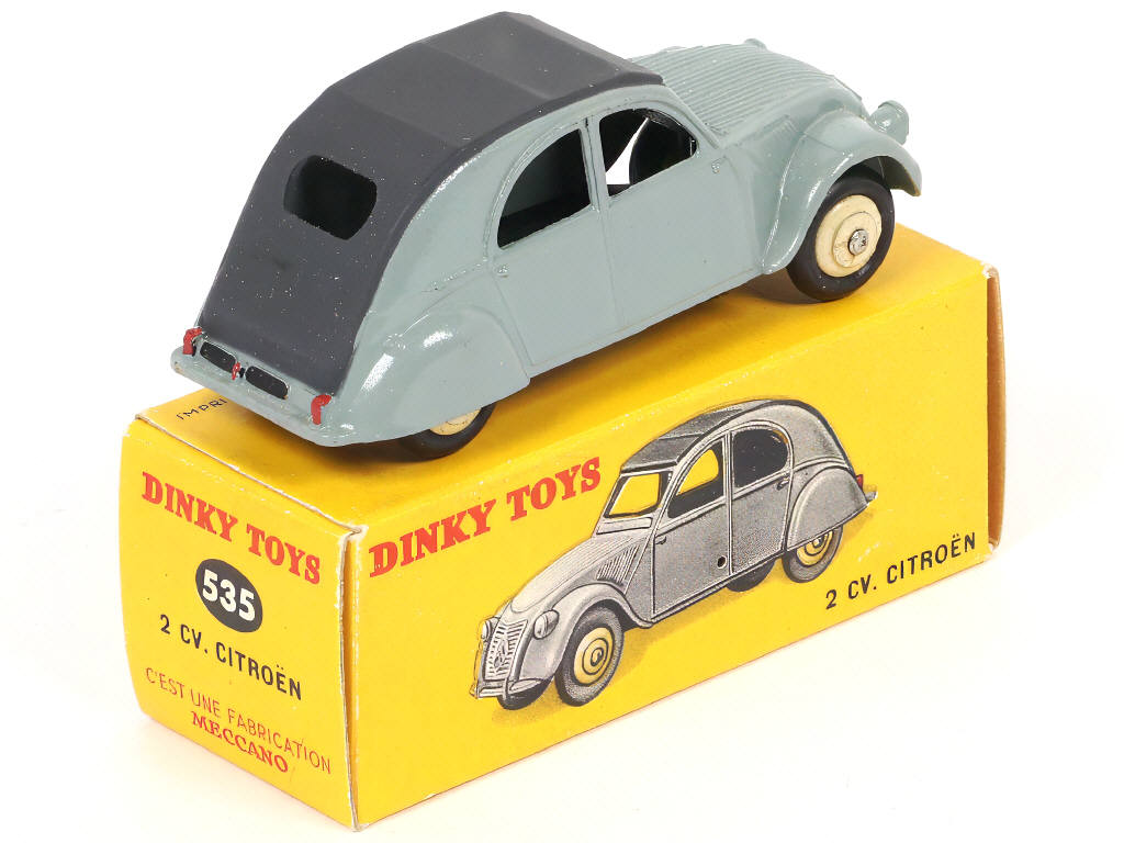 Lot 331 - DINKY TOYS (FRANCE) (1)