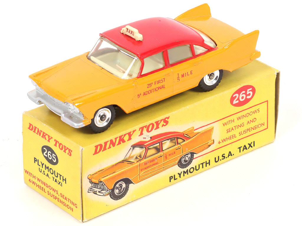 Lot 318 - DINKY TOYS (GB) (1)