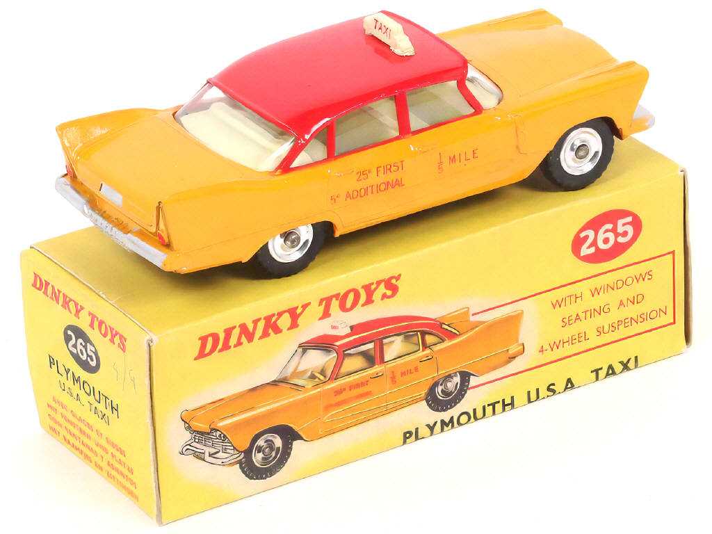 Lot 318 - DINKY TOYS (GB) (1)