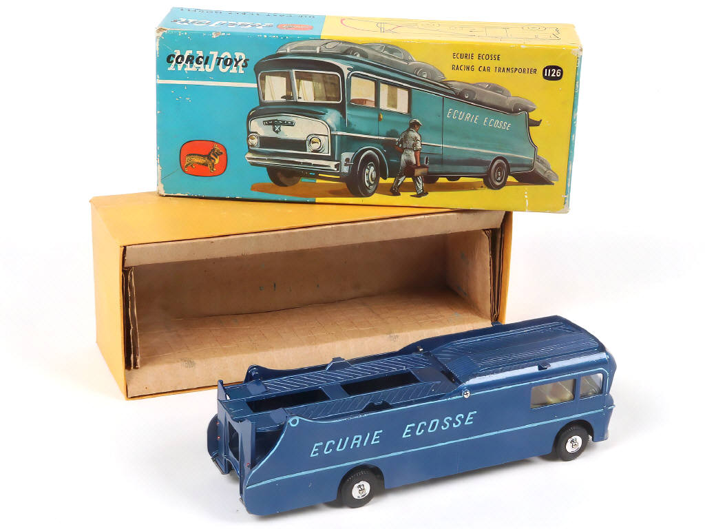 Lot 254 - CORGI TOYS (GB) (1)