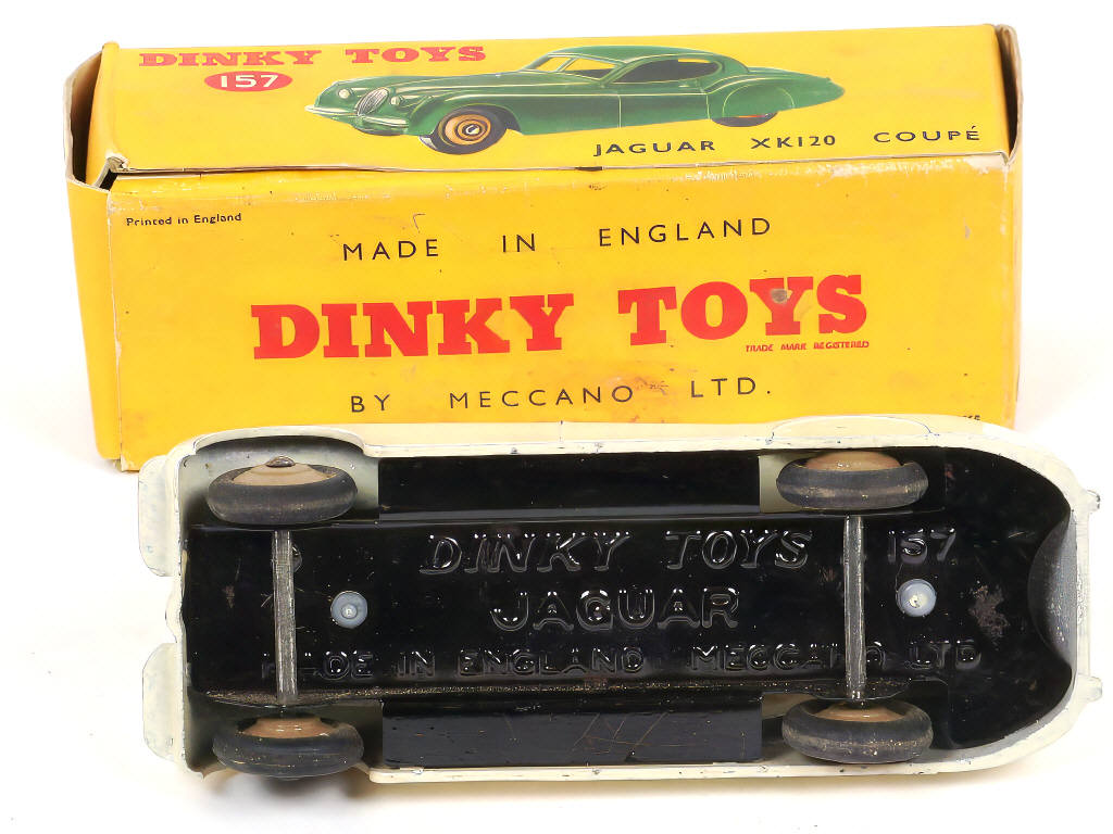 Lot 313 - DINKY TOYS (GB) (1)