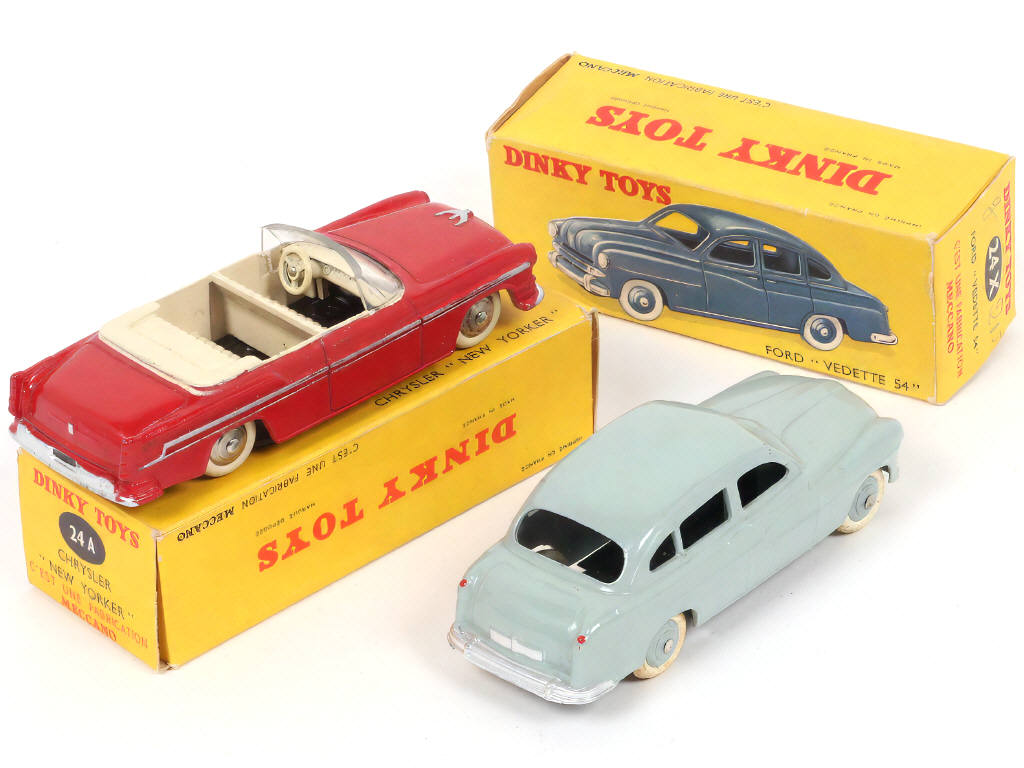 Lot 337 - DINKY TOYS (FRANCE) (2)