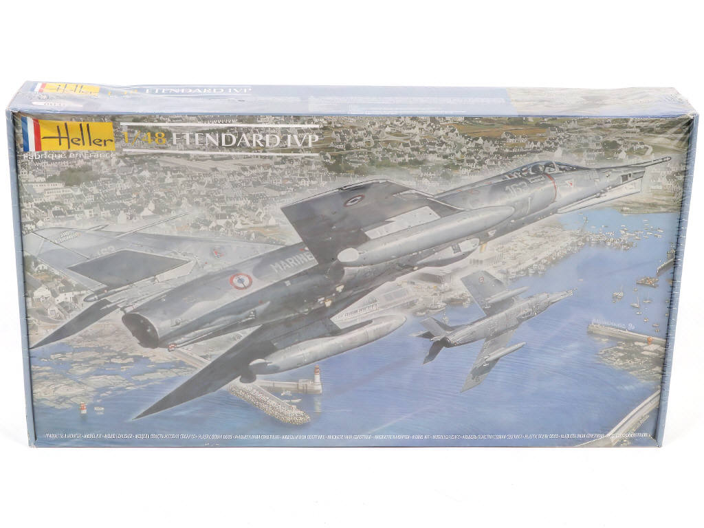 Lot 14 - DIVERS (6)