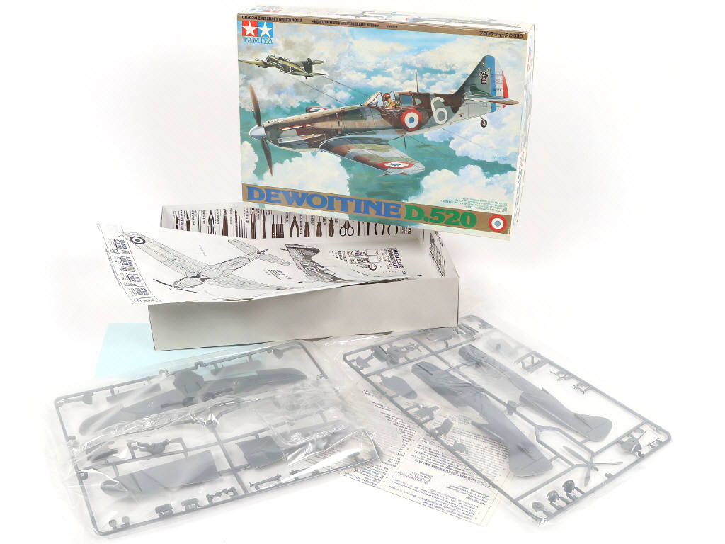 Lot 12 - TAMIYA (JAPON) (8)