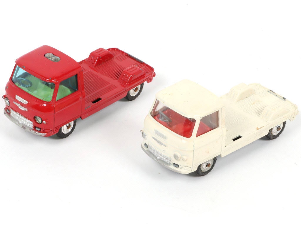 Lot 255 - CORGI TOYS (GB) (1)