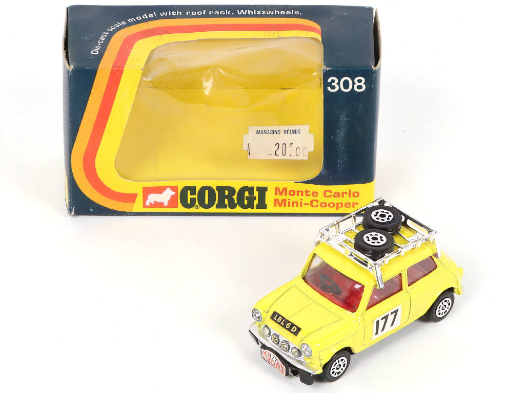 Lot 251 - CORGI TOYS (GB) (1)