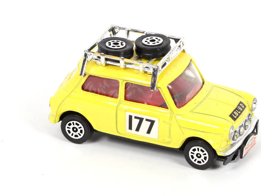 Lot 251 - CORGI TOYS (GB) (1)