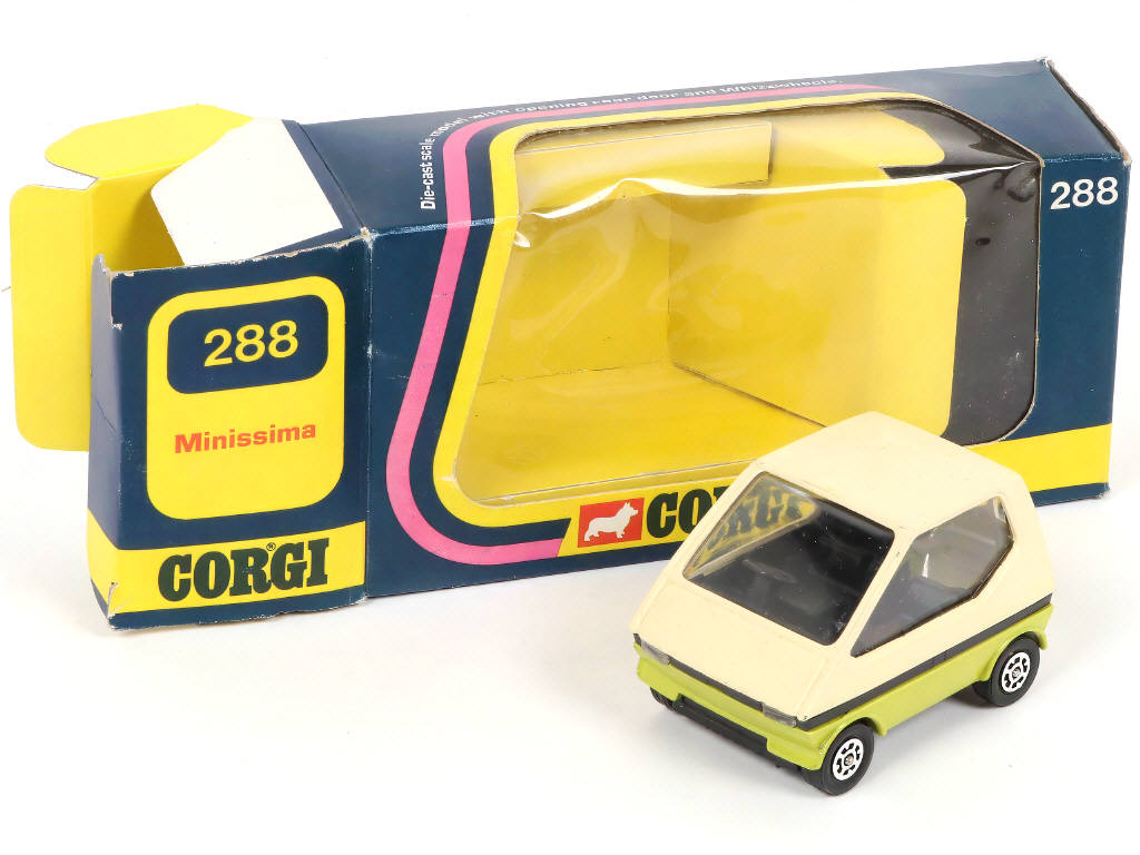 Lot 257 - CORGI TOYS (GB) (3)