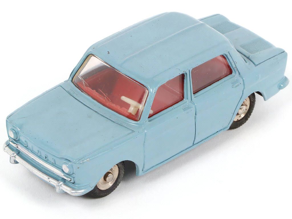 Lot 346 - DINKY TOYS (FRANCE) (1)