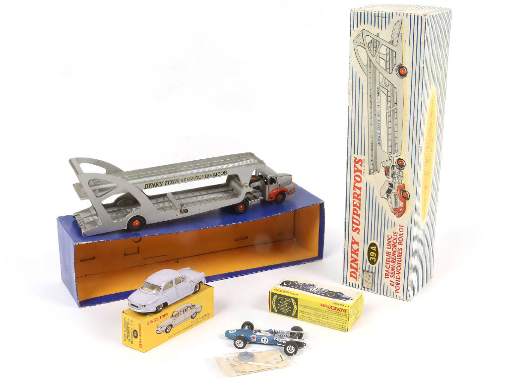 Lot 347 - DINKY TOYS (FRANCE) (3)