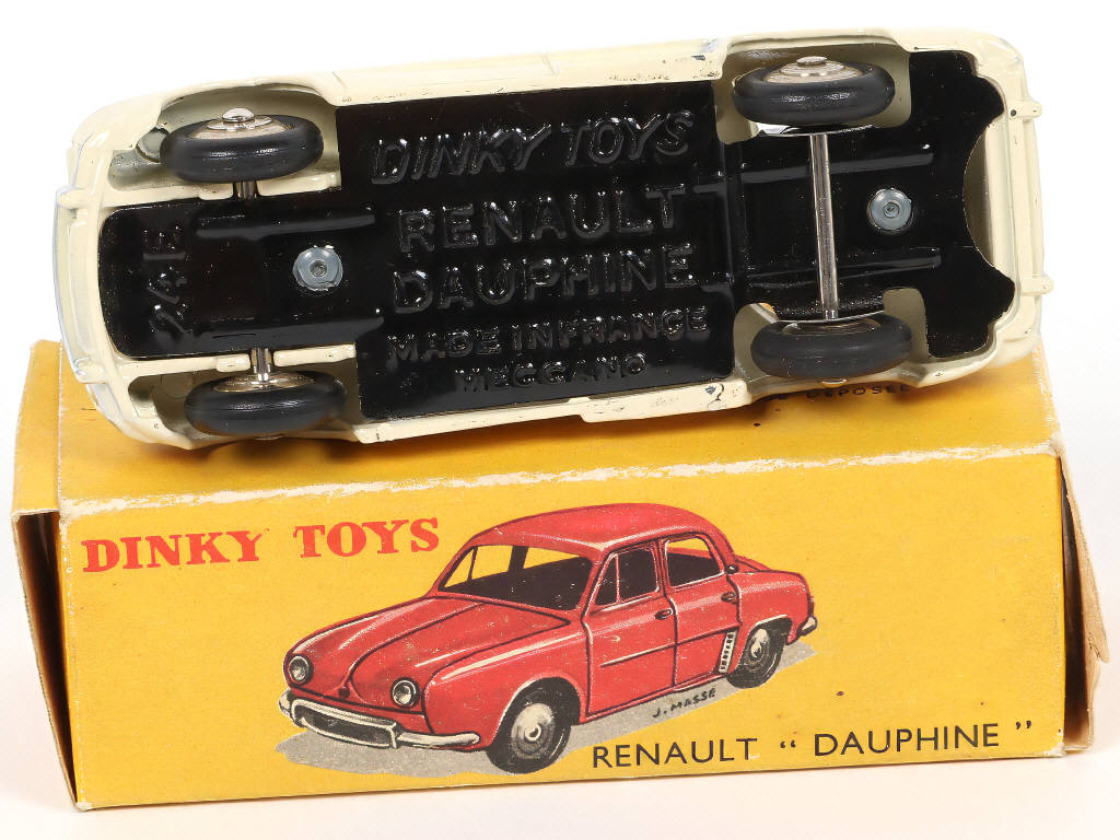 Lot 287 - DINKY TOYS (FRANCE) (1)
