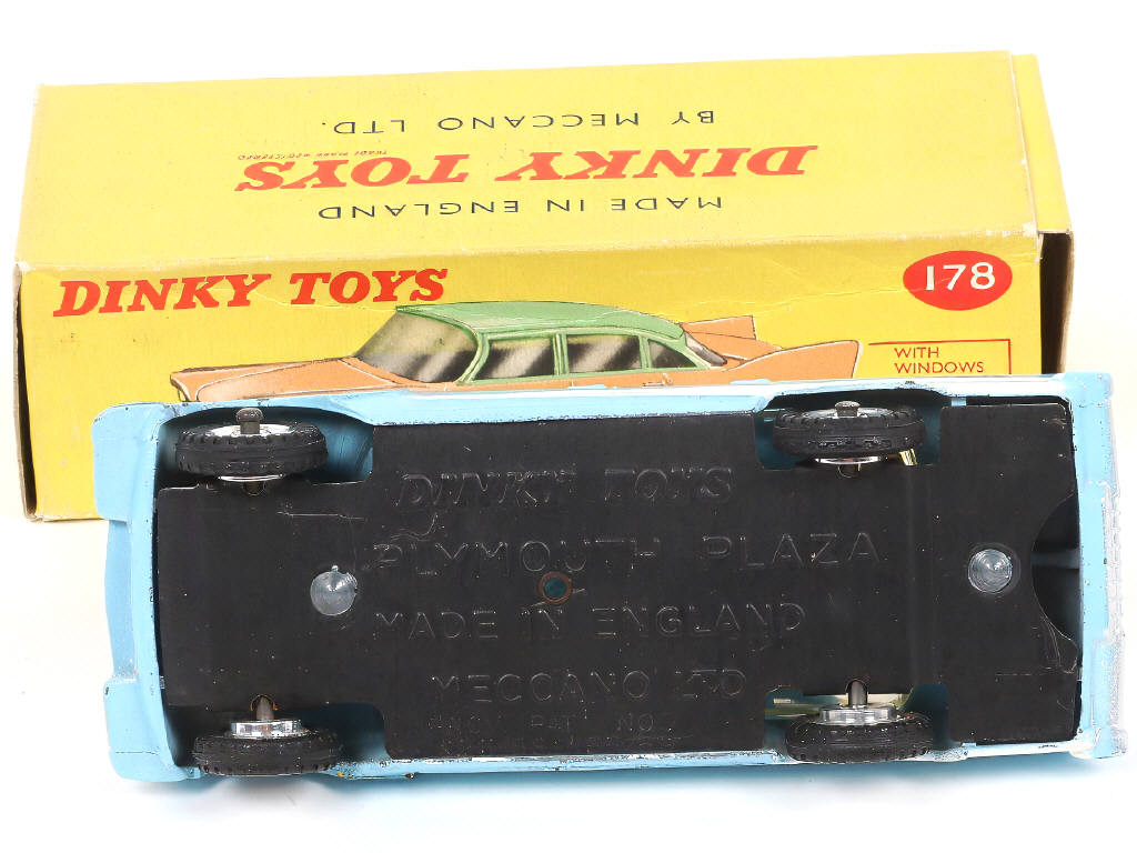 Lot 195 - DINKY TOYS (GB) (1)