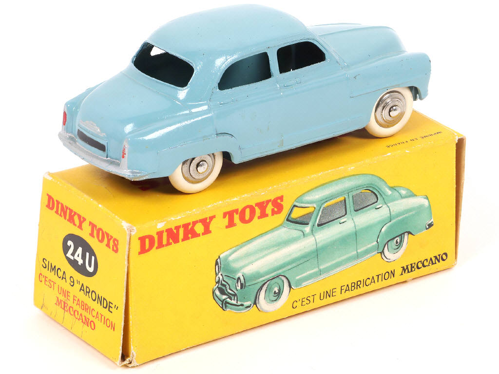 Lot 295 - DINKY TOYS (FRANCE) (1)