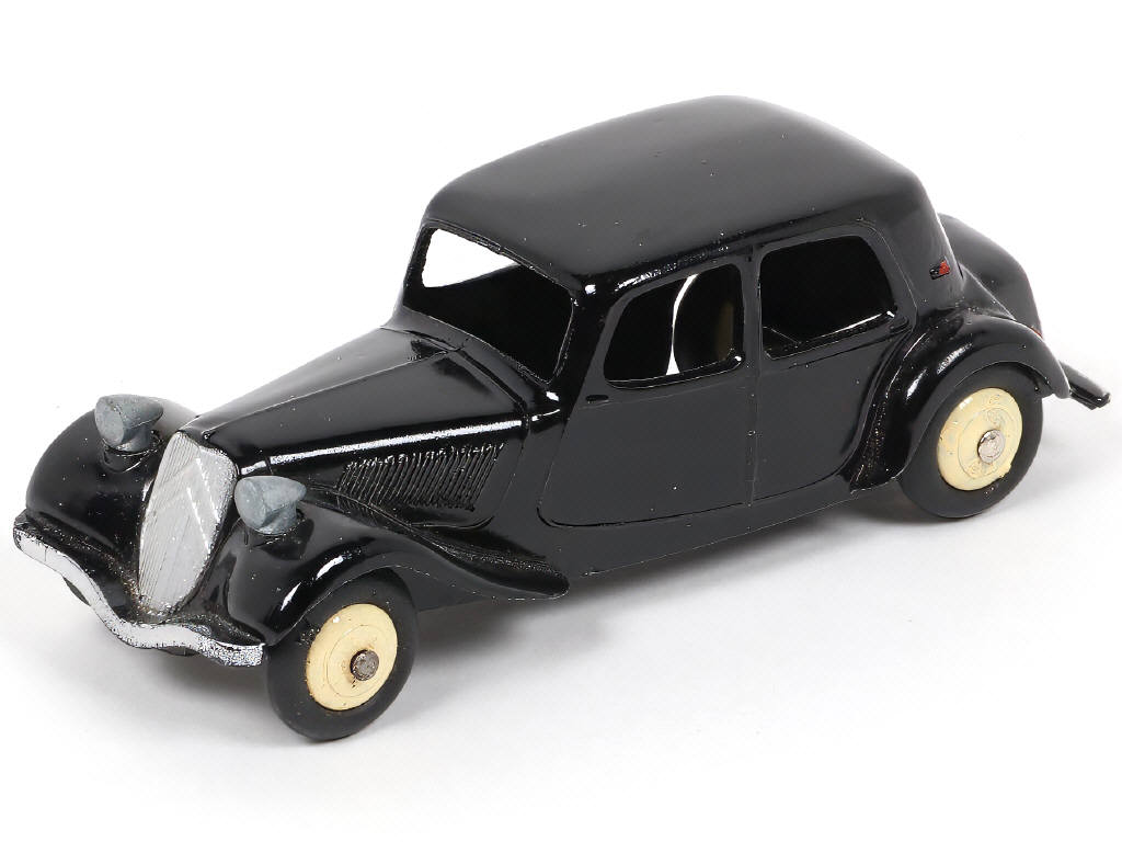 Lot 263 - DINKY TOYS (FRANCE) (1)