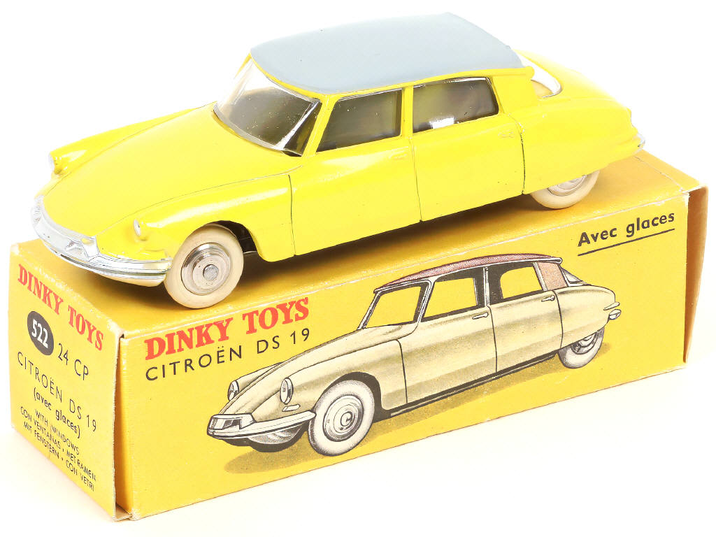 Lot 282 - DINKY TOYS (FRANCE) (1)