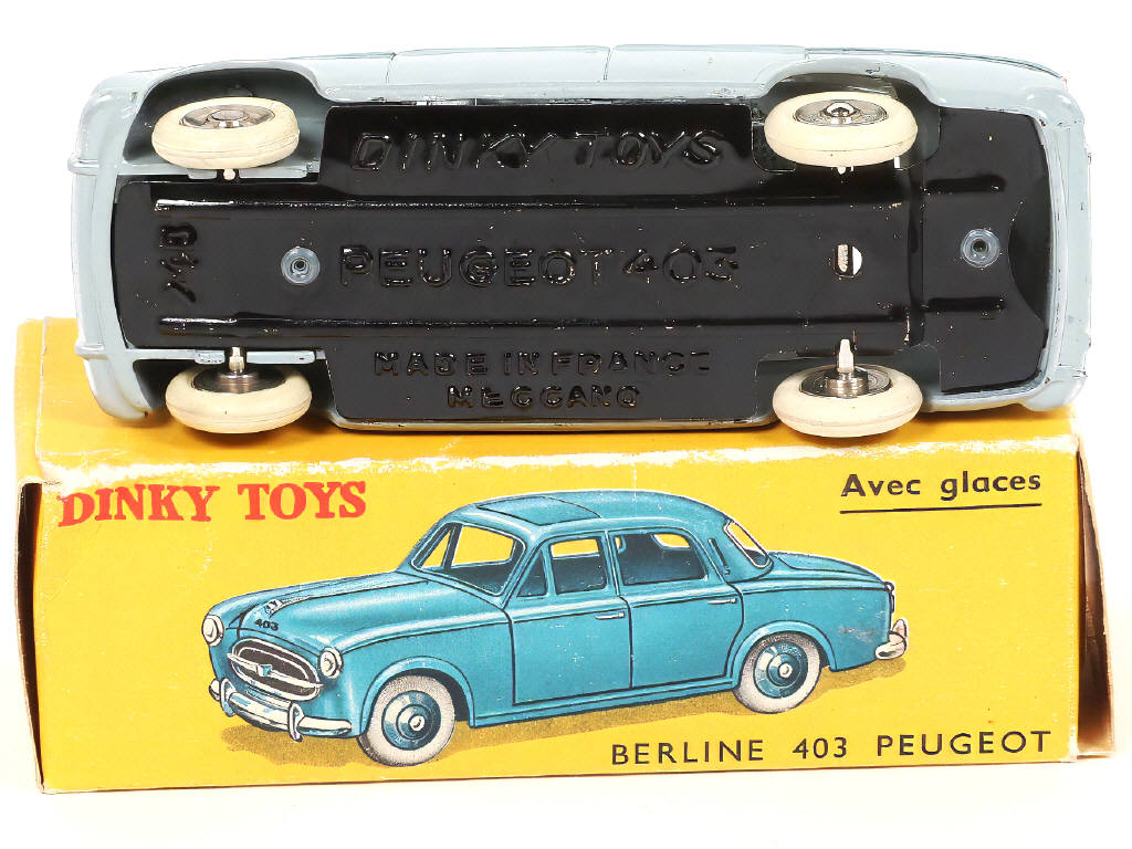 Lot 303 - DINKY TOYS (FRANCE) (1)