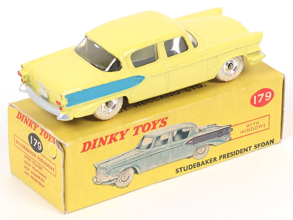Lot 196 - DINKY TOYS (GB) (1)