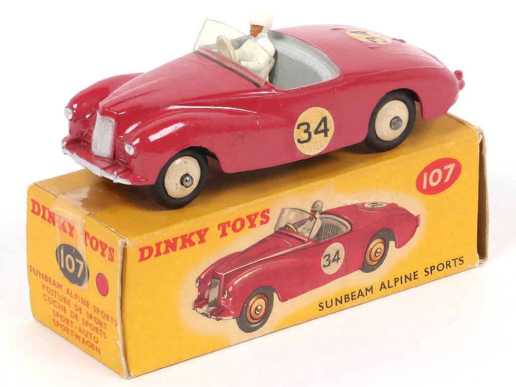 Lot 179 - DINKY TOYS (GB) (1)