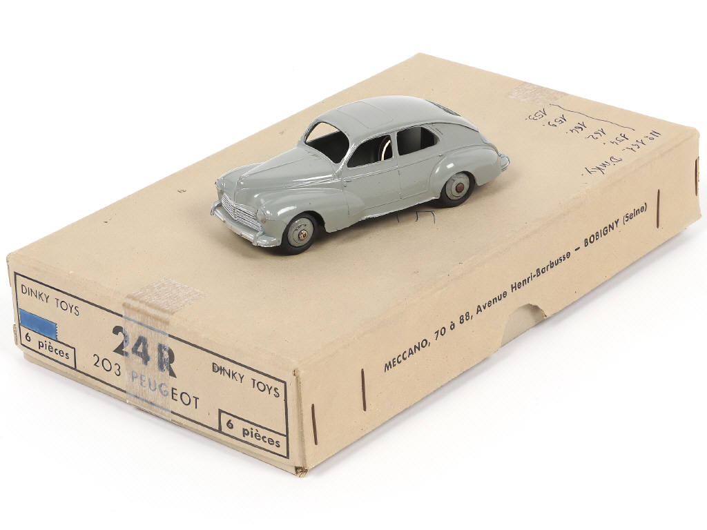 Lot 269 - DINKY TOYS (FRANCE) (2)