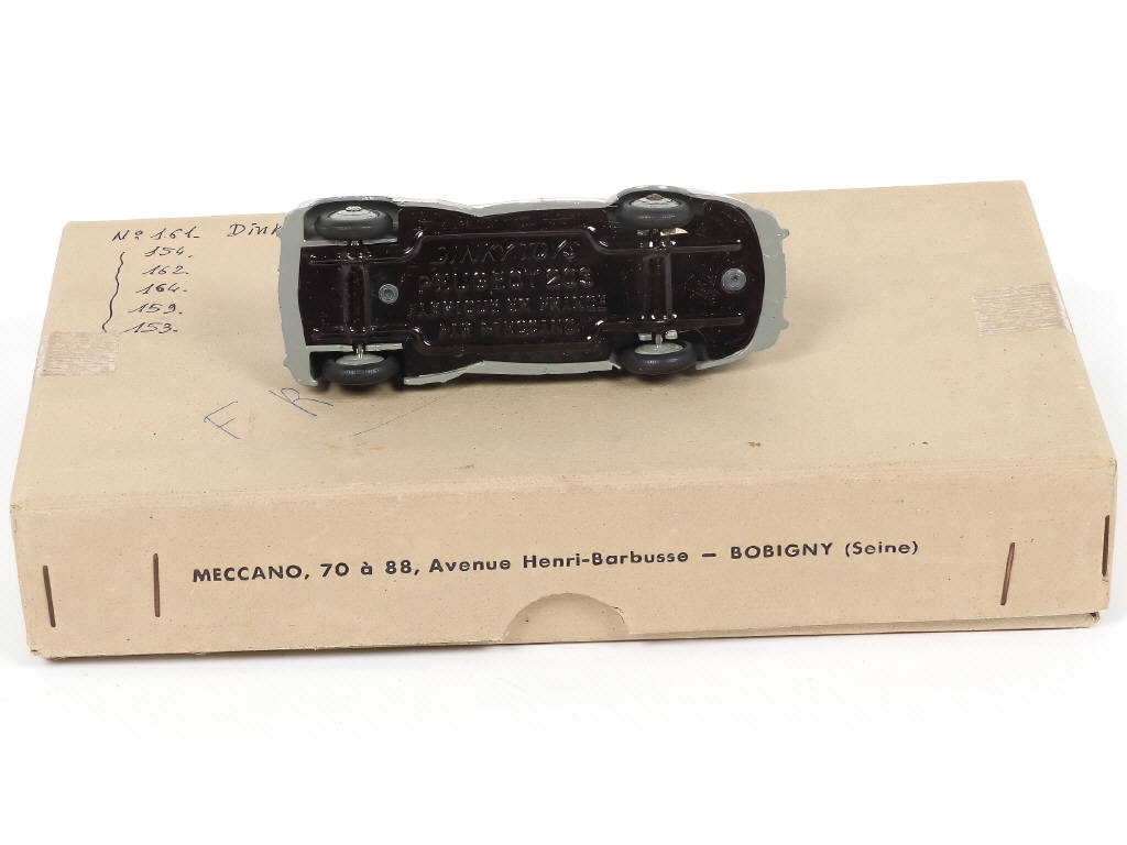 Lot 269 - DINKY TOYS (FRANCE) (2)