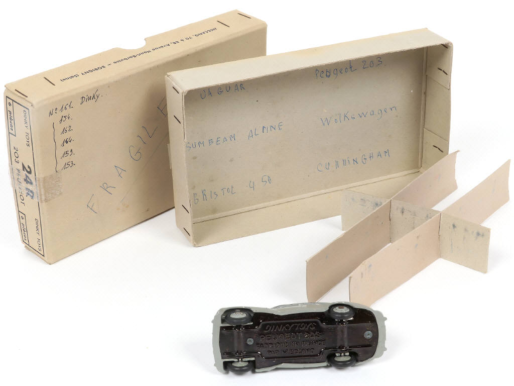 Lot 269 - DINKY TOYS (FRANCE) (2)