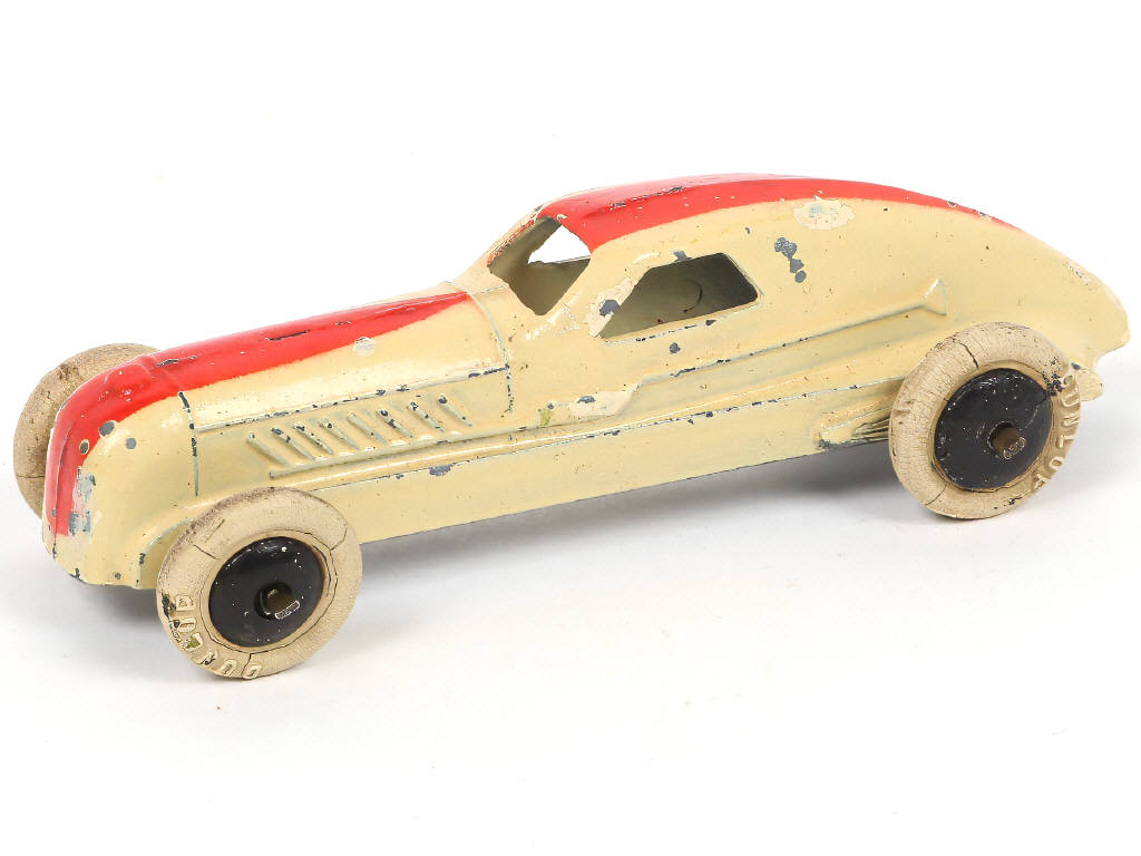 Lot 259 - DINKY TOYS (FRANCE) (1)