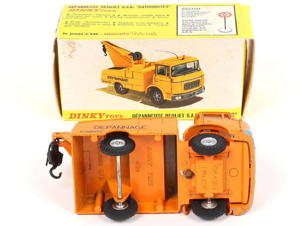Lot 360 - DINKY TOYS (FRANCE) (1)