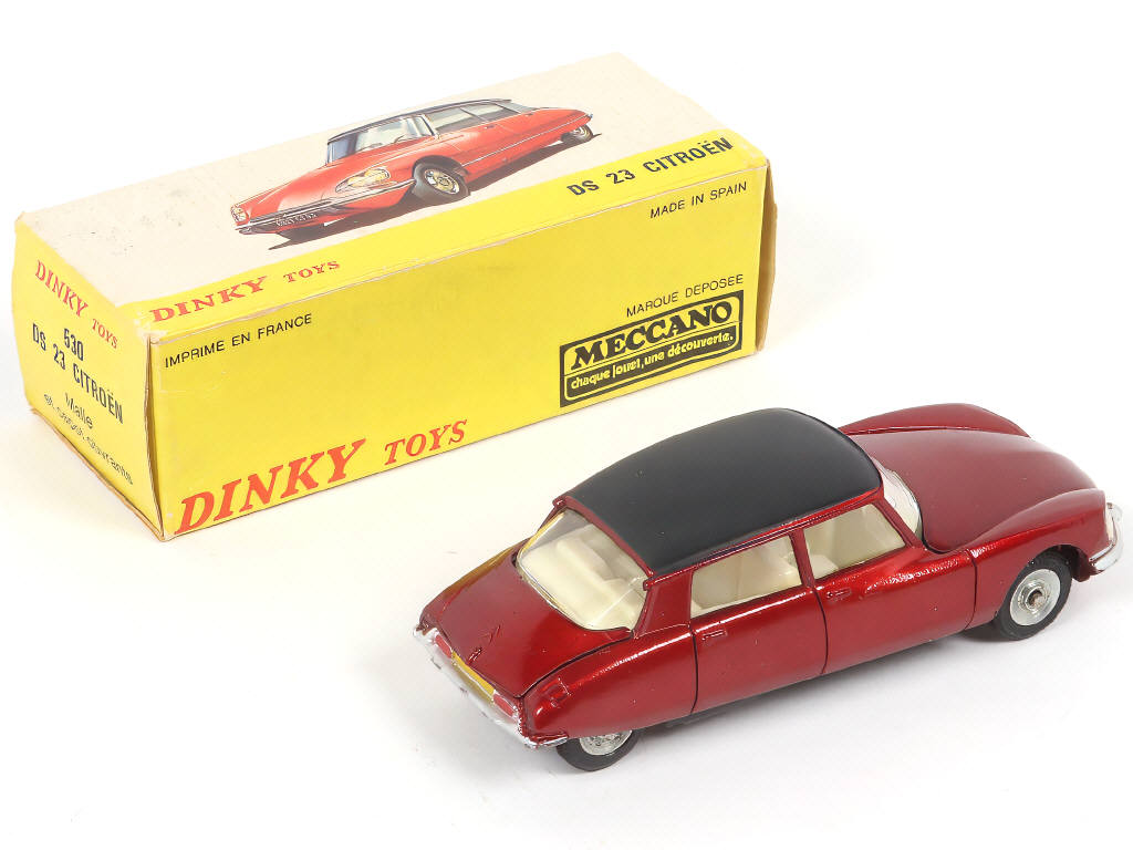 Lot 344 - DINKY TOYS (FRANCE) (1)